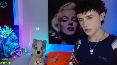 Max online show from 02/23/25, 03:40