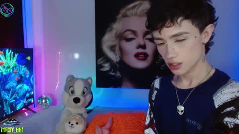 Max online show from 03/06/25, 01:03