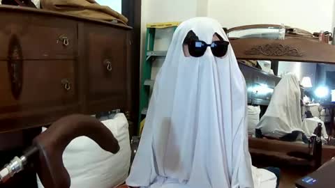 maxjr8008 online show from 10/30/25, 06:59