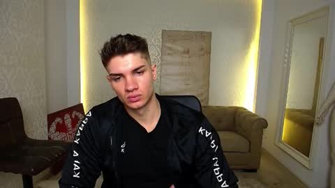 MaxKaiden online show from 10/17/25, 04:48