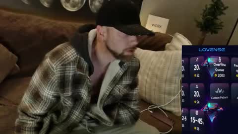 Snapshot of maxrouger chatting on 11/05/25, 09:53 MaxRouger online show from 11/05/25, 09:53