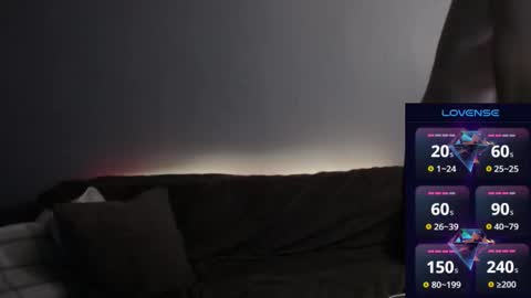 Snapshot of maxrouger chatting on 11/12/25, 06:58 MaxRouger online show from 11/12/25, 06:58