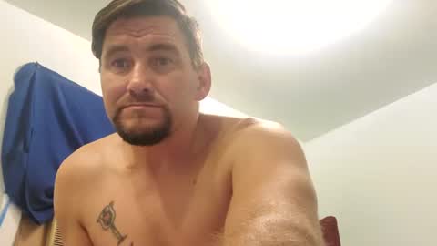 Snapshot of maxx916 chatting on 10/20/25, 07:31 Max online show from 10/20/25, 07:31
