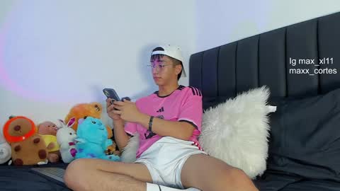maxx_cortes online show from 01/31/25, 10:52