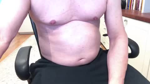 Snapshot of maxx_martin chatting on 02/27/25, 07:34 Max online show from 02/27/25, 07:34