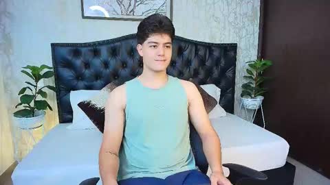 Maxxi online show from 10/08/25, 03:59