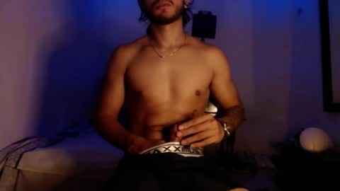 Snapshot of maxximus_10 chatting on 01/25/25, 06:12 maxximus_10 online show from 01/25/25, 06:12