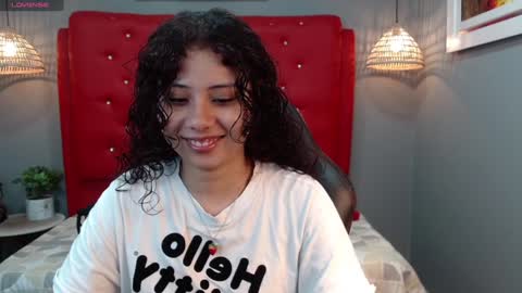 Snapshot of mayamoira chatting on 12/03/24, 11:44 Maya online show from 12/03/24, 11:44