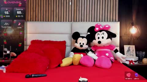 Nicolle Ruselle   Hello my lovely  schedule for great fun from  630 am and end 800 pm Colombian time I wait for you online show from 09/27/25, 10:48