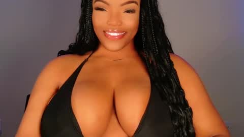 MayBabi online show from 10/31/25, 10:11