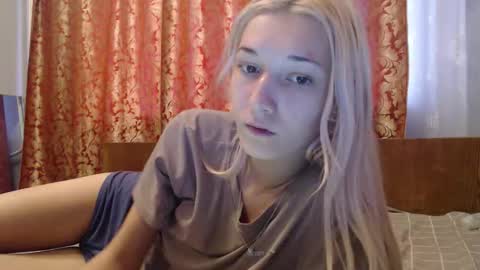 maybe_doll online show from 11/15/25, 10:34