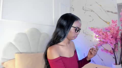 Snapshot of mayevanss chatting on 11/15/25, 08:05 mayevanss online show from 11/15/25, 08:05