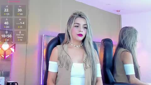 Snapshot of maylinfox chatting on 01/09/25, 01:13 MaylinFox online show from 01/09/25, 01:13