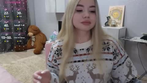 Snapshot of maymallorie chatting on 01/30/25, 10:51 may online show from 01/30/25, 10:51