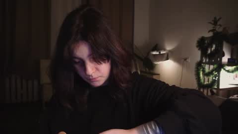 Snapshot of maymary_ chatting on 12/22/24, 06:28 Mary . online show from 12/22/24, 06:28