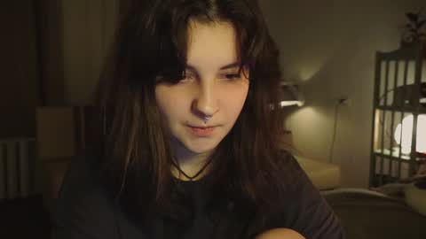 Snapshot of maymary_ chatting on 01/04/25, 05:48 Mary . online show from 01/04/25, 05:48