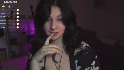 Snapshot of maymary_ chatting on 03/12/25, 05:57 Mary . online show from 03/12/25, 05:57