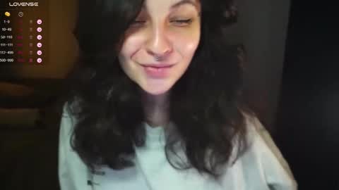 Snapshot of maymary_ chatting on 10/04/25, 06:22 Mary . online show from 10/04/25, 06:22