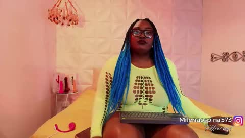 Snapshot of maystorm_ chatting on 11/18/25, 03:34 May online show from 11/18/25, 03:34