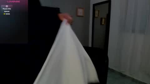 Mayu KIm online show from 11/05/25, 11:10