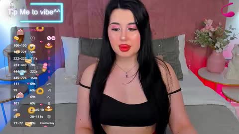 Snapshot of mayzzi chatting on 10/06/25, 07:11 MayaLevi online show from 10/06/25, 07:11