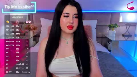 Snapshot of mayzzi chatting on 11/13/25, 08:30 MayaLevi online show from 11/13/25, 08:30