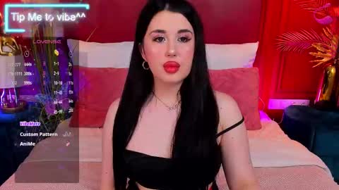 Snapshot of mayzzi chatting on 11/17/25, 08:14 MayaLevi online show from 11/17/25, 08:14