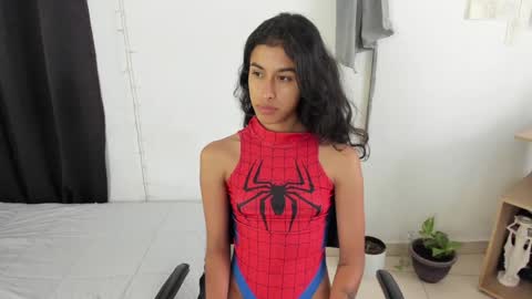 Snapshot of mazikeen_18 chatting on 01/06/25, 01:19 mazikeen_18 online show from 01/06/25, 01:19