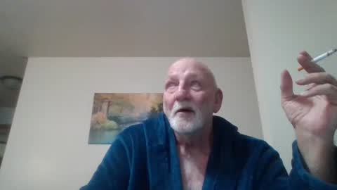Snapshot of mdane99 chatting on 12/24/24, 04:22 mdane99 online show from 12/24/24, 04:22