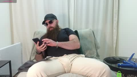 Snapshot of meaty_roll chatting on 01/22/25, 01:53 Meaty Roll online show from 01/22/25, 01:53