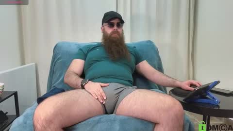 Snapshot of meaty_roll chatting on 02/14/25, 06:23 Meaty Roll online show from 02/14/25, 06:23