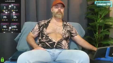 Snapshot of meaty_roll chatting on 09/15/25, 05:29 Meaty Roll online show from 09/15/25, 05:29