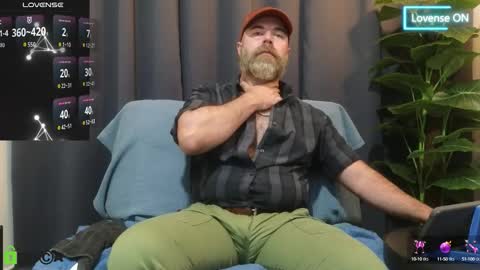 Snapshot of meaty_roll chatting on 09/16/25, 02:34 Meaty Roll online show from 09/16/25, 02:34