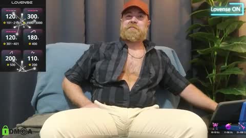 Snapshot of meaty_roll chatting on 10/03/25, 03:14 Meaty Roll online show from 10/03/25, 03:14