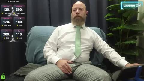 Snapshot of meaty_roll chatting on 10/13/25, 03:17 Meaty Roll online show from 10/13/25, 03:17