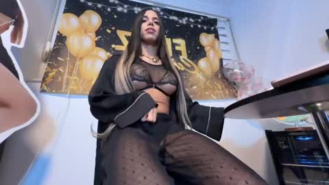   online show from 11/18/25, 07:40