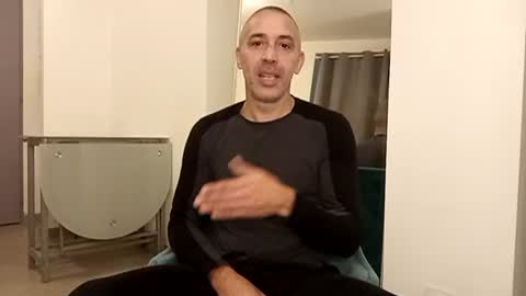 Snapshot of meditmtc chatting on 12/03/24, 10:06 Meditmtc online show from 12/03/24, 10:06