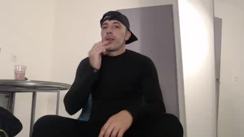 Snapshot of meditmtc chatting on 01/16/25, 04:50 Meditmtc online show from 01/16/25, 04:50