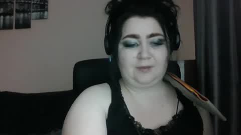 Snapshot of medjik_lool chatting on 12/12/24, 11:07 Oltereodora-lima online show from 12/12/24, 11:07