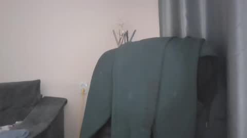 Snapshot of medjik_lool chatting on 12/13/24, 12:28 Oltereodora-lima online show from 12/13/24, 12:28