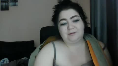 Snapshot of medjik_lool chatting on 12/17/24, 11:28 Oltereodora-lima online show from 12/17/24, 11:28