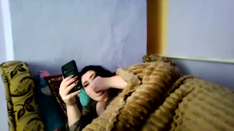 Snapshot of medjik_lool chatting on 01/17/25, 08:02 Oltereodora-lima online show from 01/17/25, 08:02
