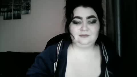 Snapshot of medjik_lool chatting on 01/21/25, 07:58 Oltereodora-lima online show from 01/21/25, 07:58