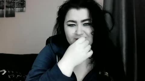 Snapshot of medjik_lool chatting on 01/27/25, 06:52 Oltereodora-lima online show from 01/27/25, 06:52