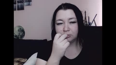 Snapshot of medjik_lool chatting on 09/23/25, 06:05 Oltereodora-lima online show from 09/23/25, 06:05