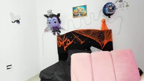 medusa__charity online show from 11/04/25, 03:33