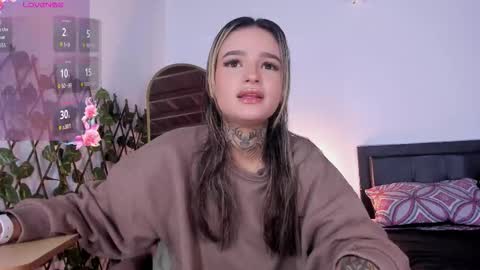 medussa13 online show from 10/10/25, 02:05