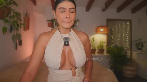 Andrea  online show from 11/03/25, 11:33