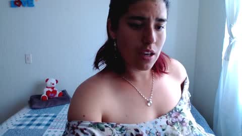 Snapshot of meehturt chatting on 02/01/25, 02:02 anna online show from 02/01/25, 02:02