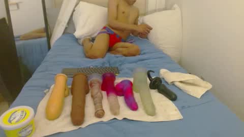 Snapshot of meekthetwink181 chatting on 10/18/25, 09:32 MeekTheTwink18 online show from 10/18/25, 09:32